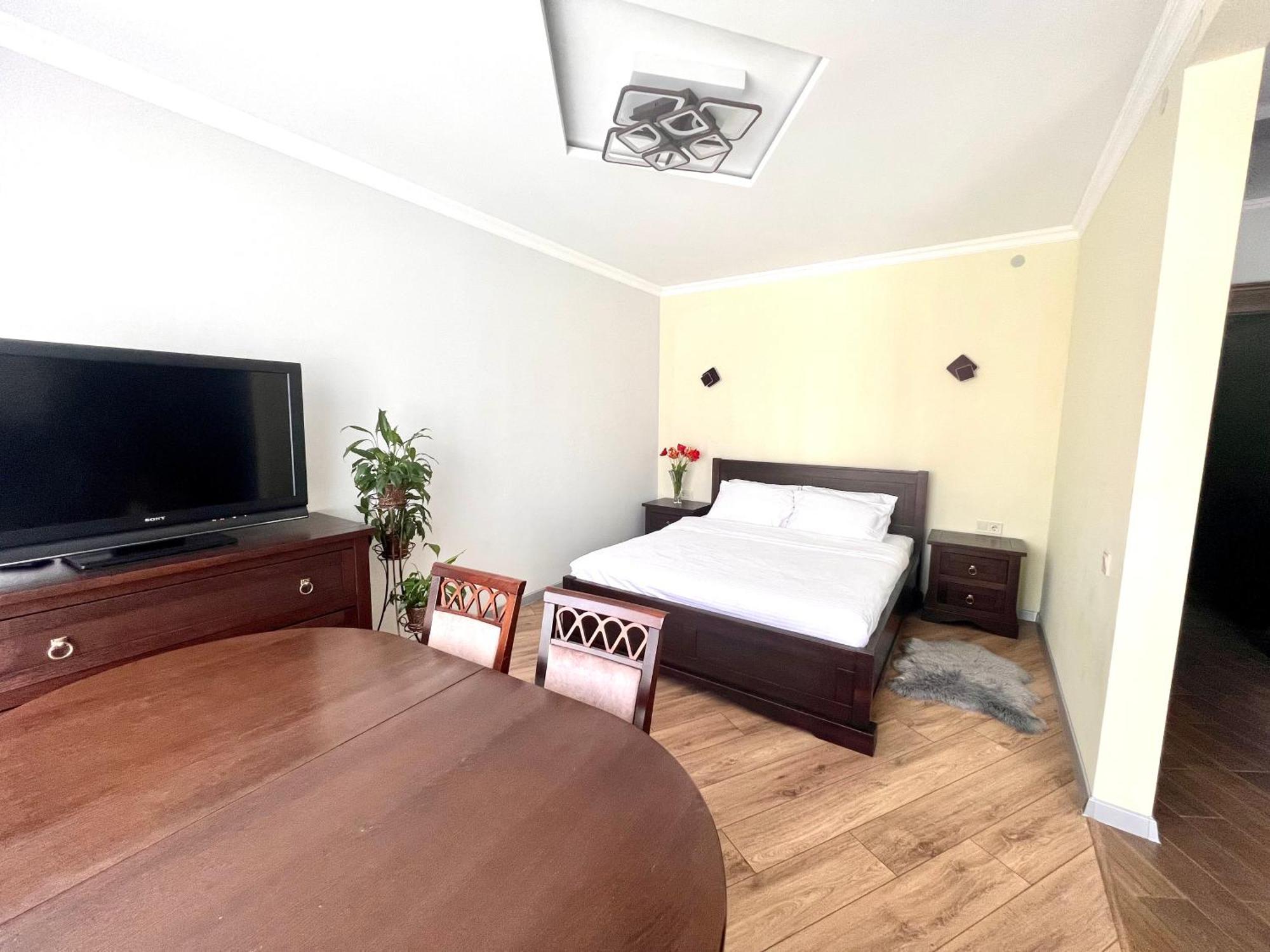 Osapart Nice Apartment In A Complex Great Britain Львов Экстерьер фото